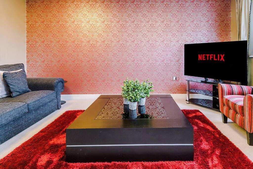 Stylish Townhouse Chester City Centre With Parking Eksteriør billede