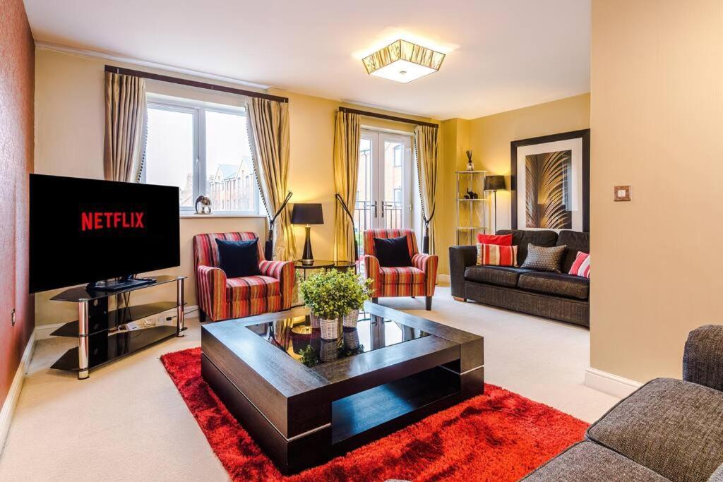 Stylish Townhouse Chester City Centre With Parking Eksteriør billede